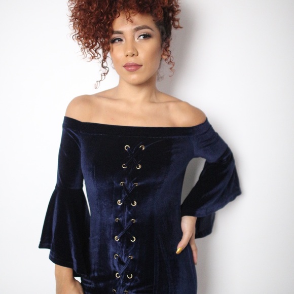 Blue velvet Dress - Picture 3 of 8